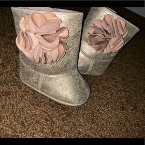 Gold Infant boots
